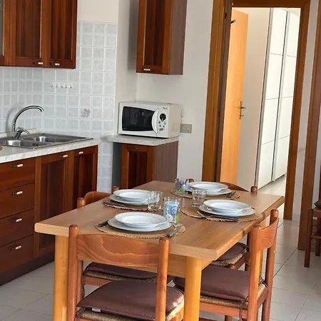 Casa Le Ginestre - *